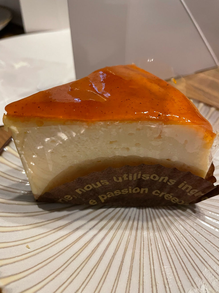 足立区アトリエ・エデューのチーズケーキ